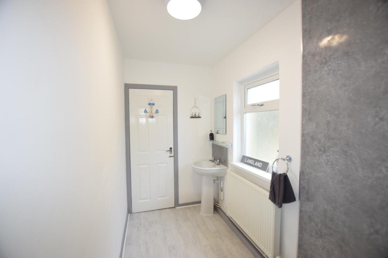 קארמרת'ן 1 Bedroom Holiday Let In The Heart Of West Wales מראה חיצוני תמונה